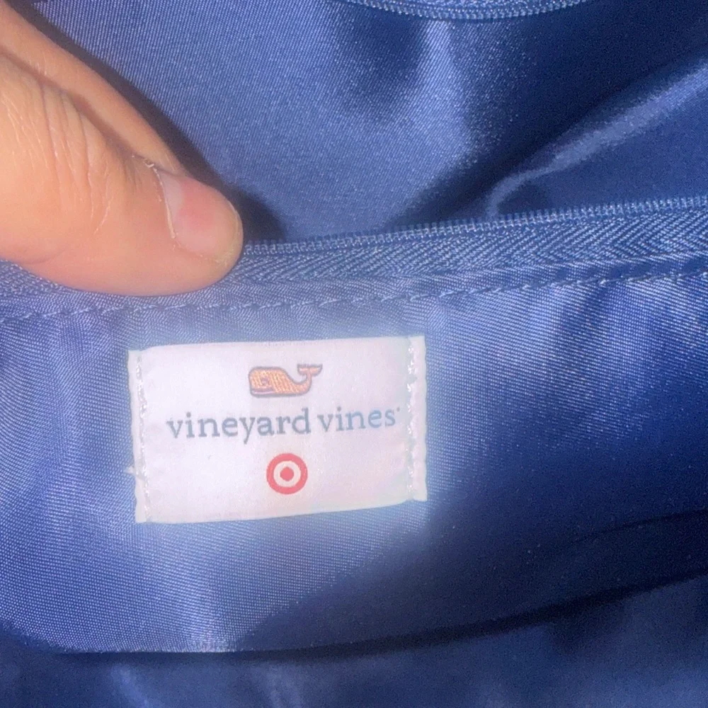 Vineyard Vines elegant duffel